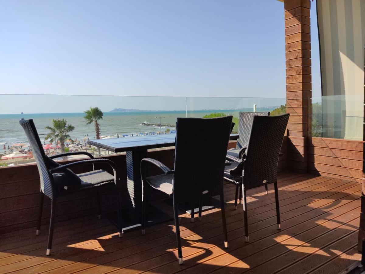 Luxury Beach Apartment In Qerret 골렘 외부 사진