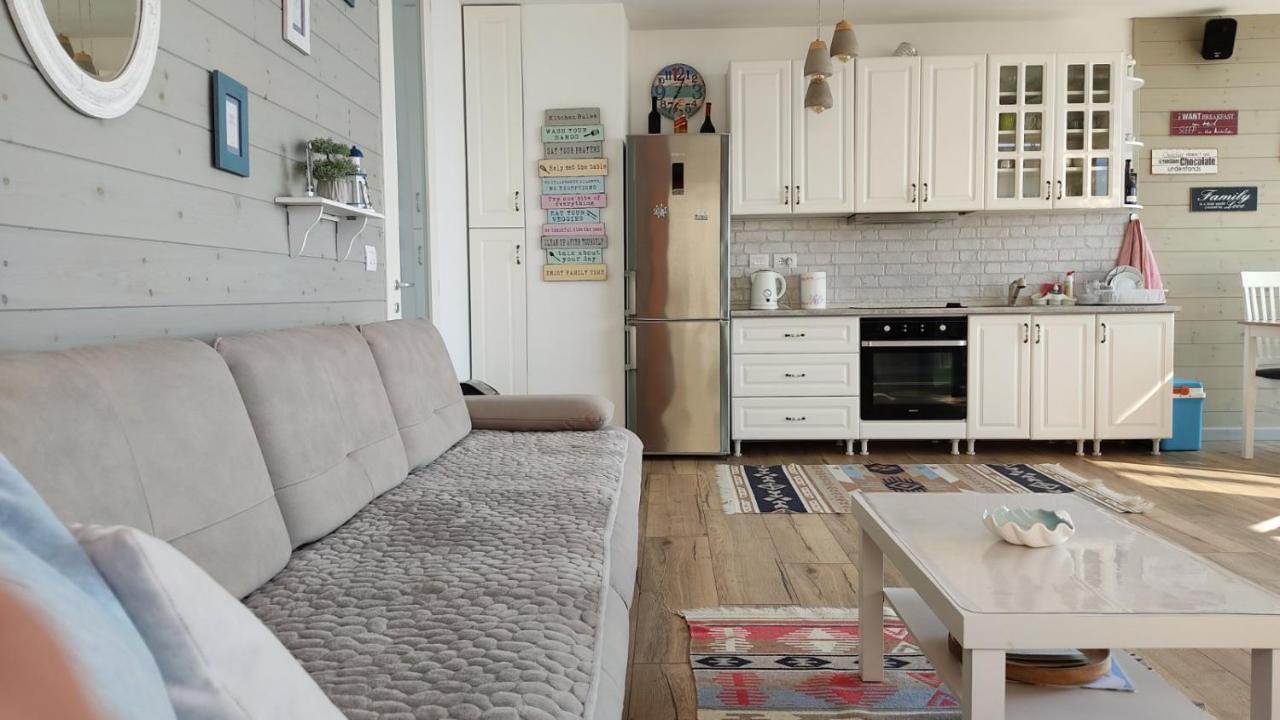 Luxury Beach Apartment In Qerret 골렘 외부 사진