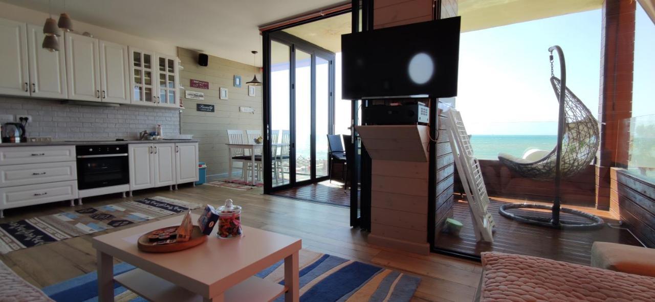 Luxury Beach Apartment In Qerret 골렘 외부 사진