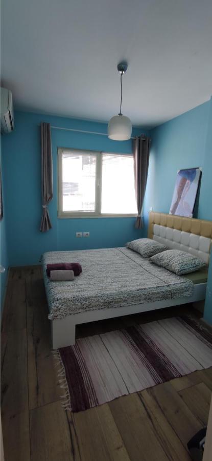 Luxury Beach Apartment In Qerret 골렘 외부 사진